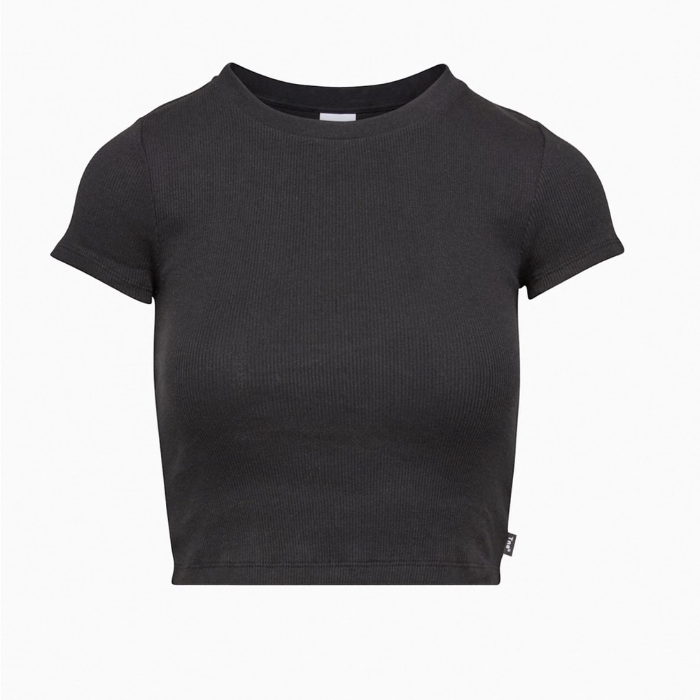 Aritzia TNA Ribbed Cropped T-Shirt in Black